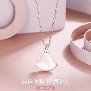 0点开始   39.9💵【玄简官方旗舰店】百搭锁骨18k金项链)4g0QdKZeSdq)/ CZ11//每款都很精致，高级感满满戴上更显气质，送人也不错~---全品券 d.618day.com/618