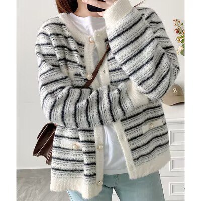 39元【北极绒服饰】女士纯色慵懒风针织开衫(hCn12xCC8G8)/ CZ1111